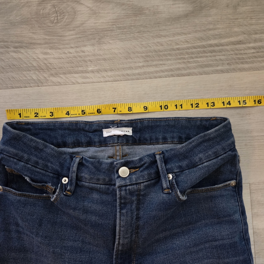 Good American Straight Leg with Raw Hem - Picture 7 of 9